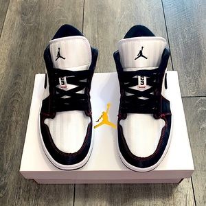 AIR JORDAN 1 LOW Sz W 9/ M 7.5